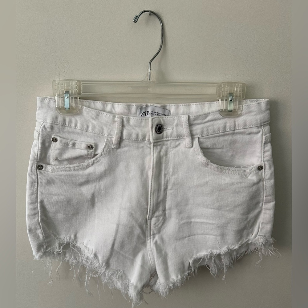 Zara White Frayed Hem Jean Shorts